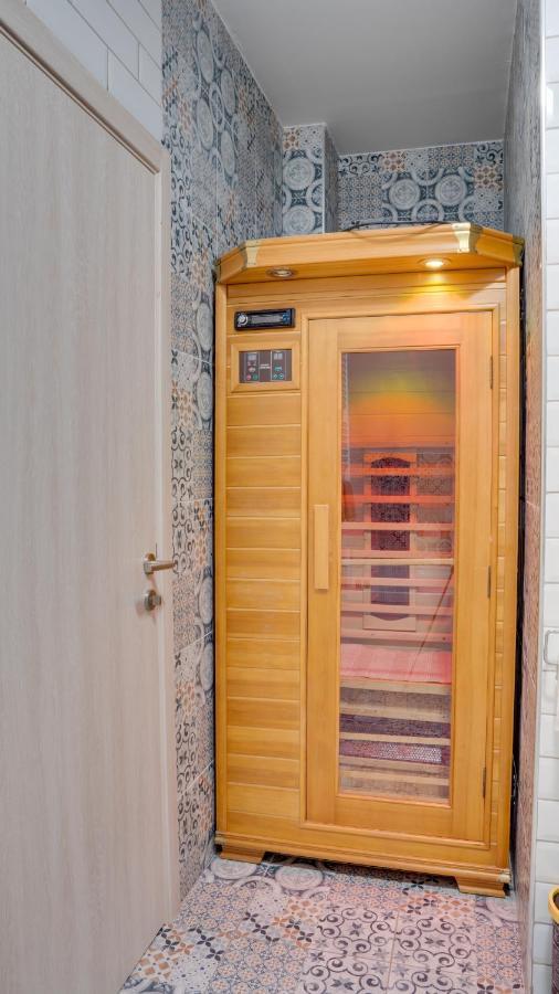 Spa Apartment Yang - Hot Tub, Sauna, Spa Novi Sad Exterior foto